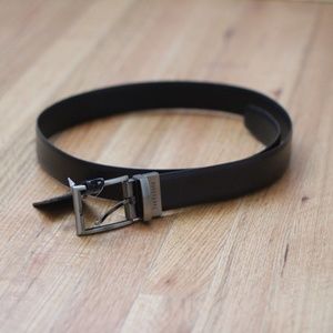 NWT! Men's reversible belt